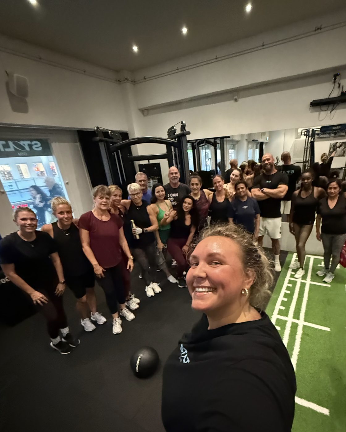 Gruppträningsgänget på Stolt Gym