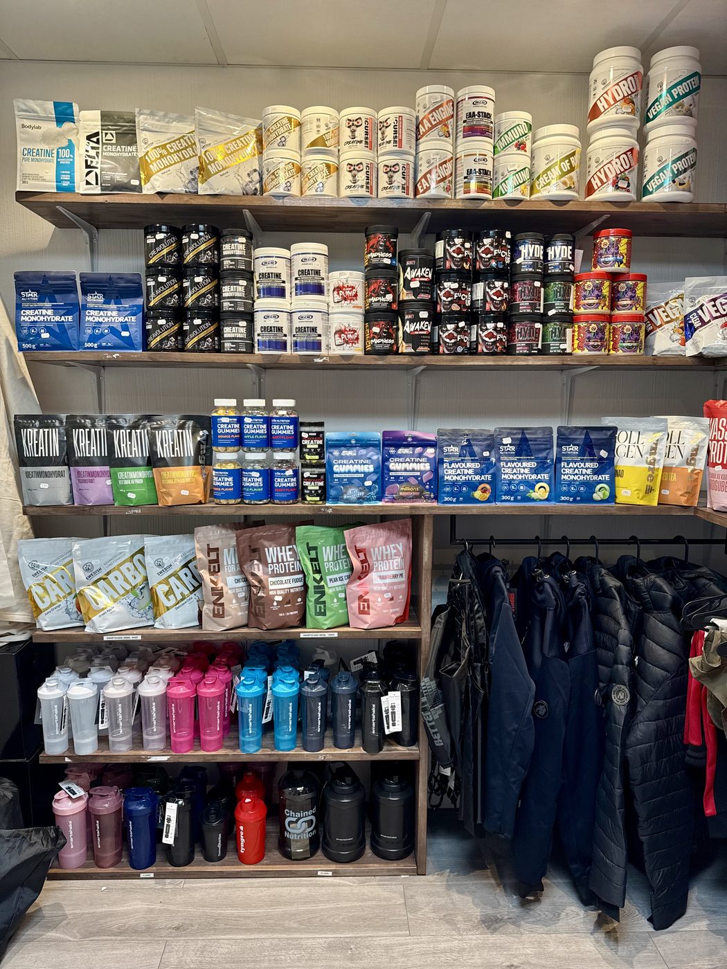 Kreatin, EAA, proteinbars och shakers