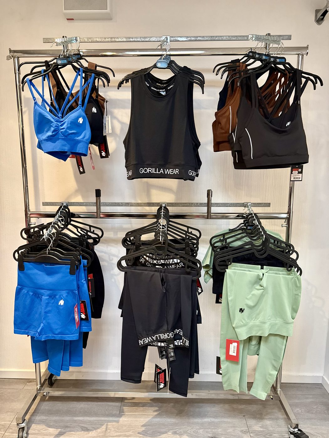 Träningskläder för dam från Gorilla Wear